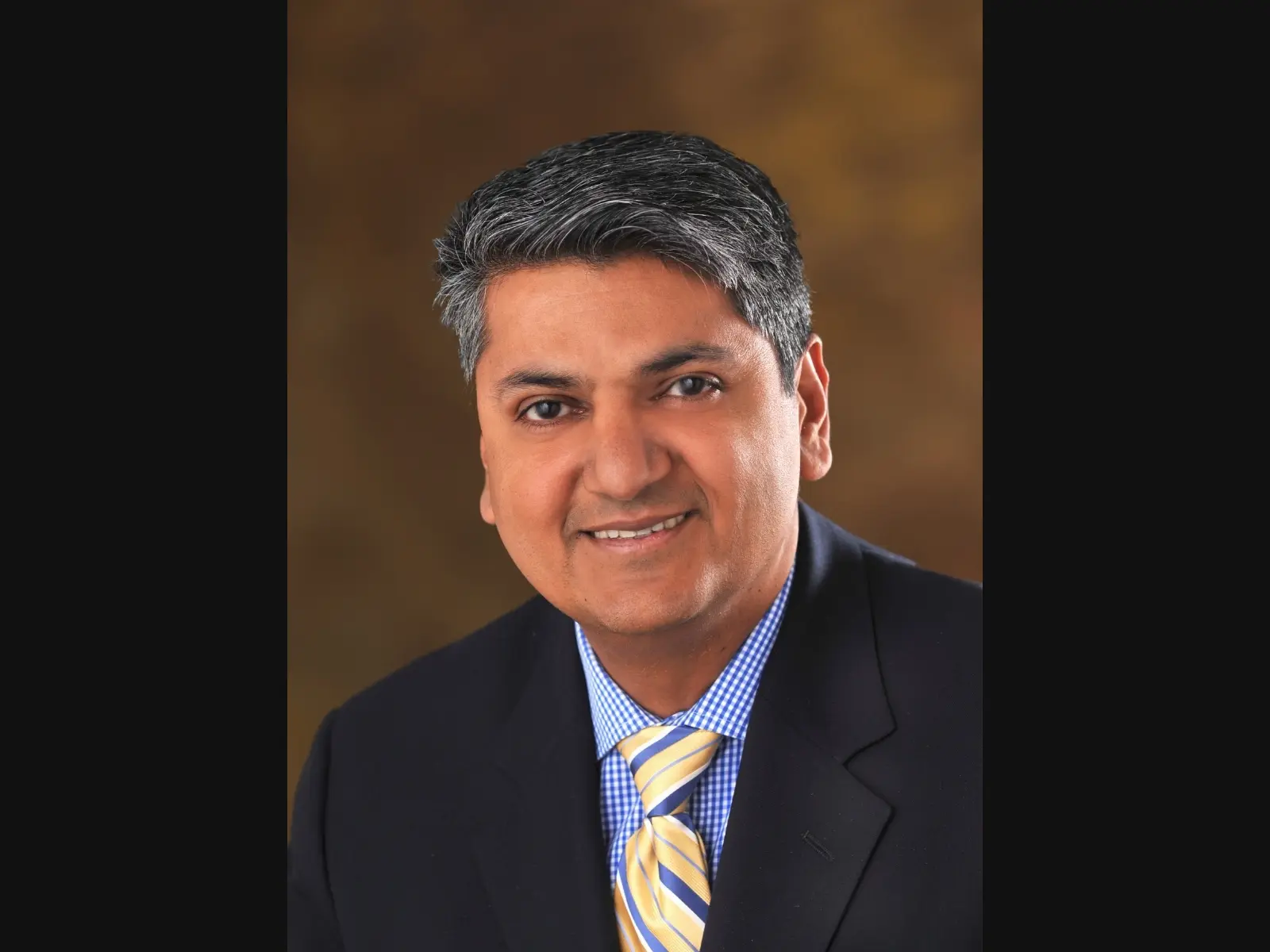 Dr Adhi Sharma 17101758149